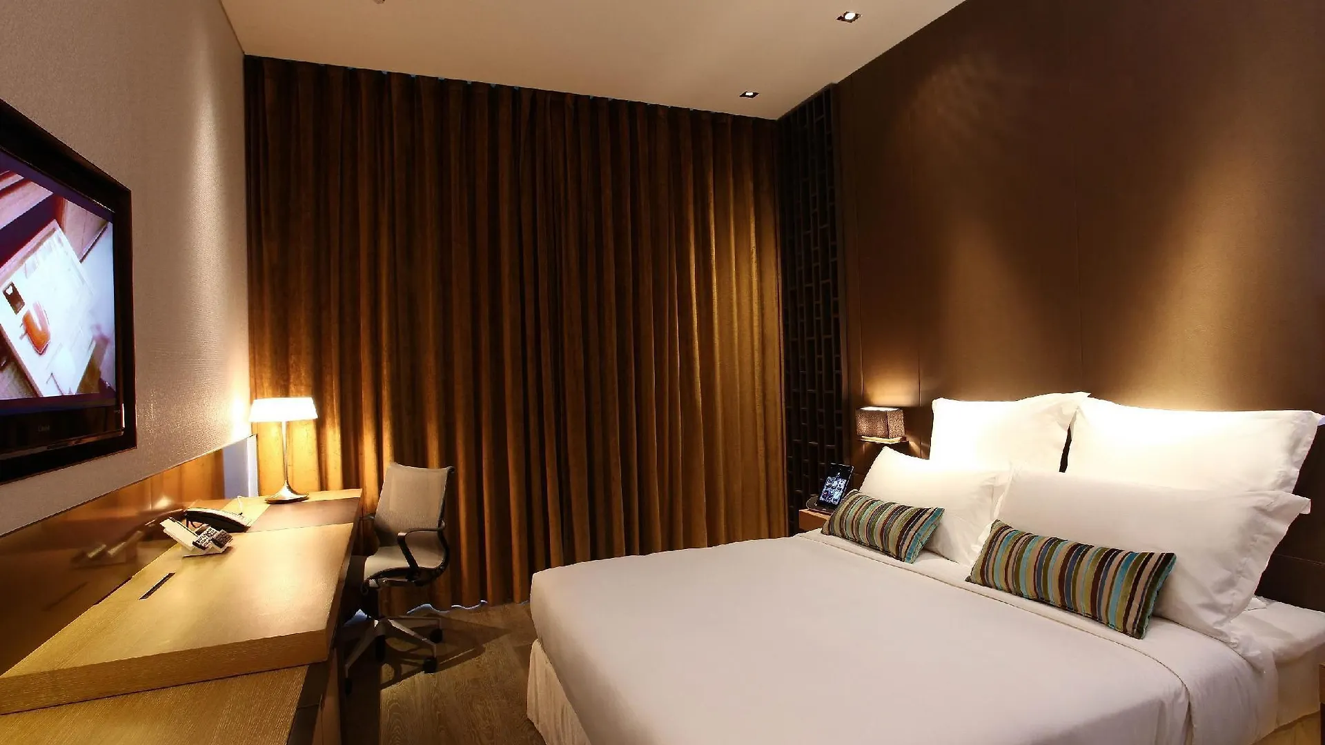 Nina Hotel Kowloon East Hong Kong