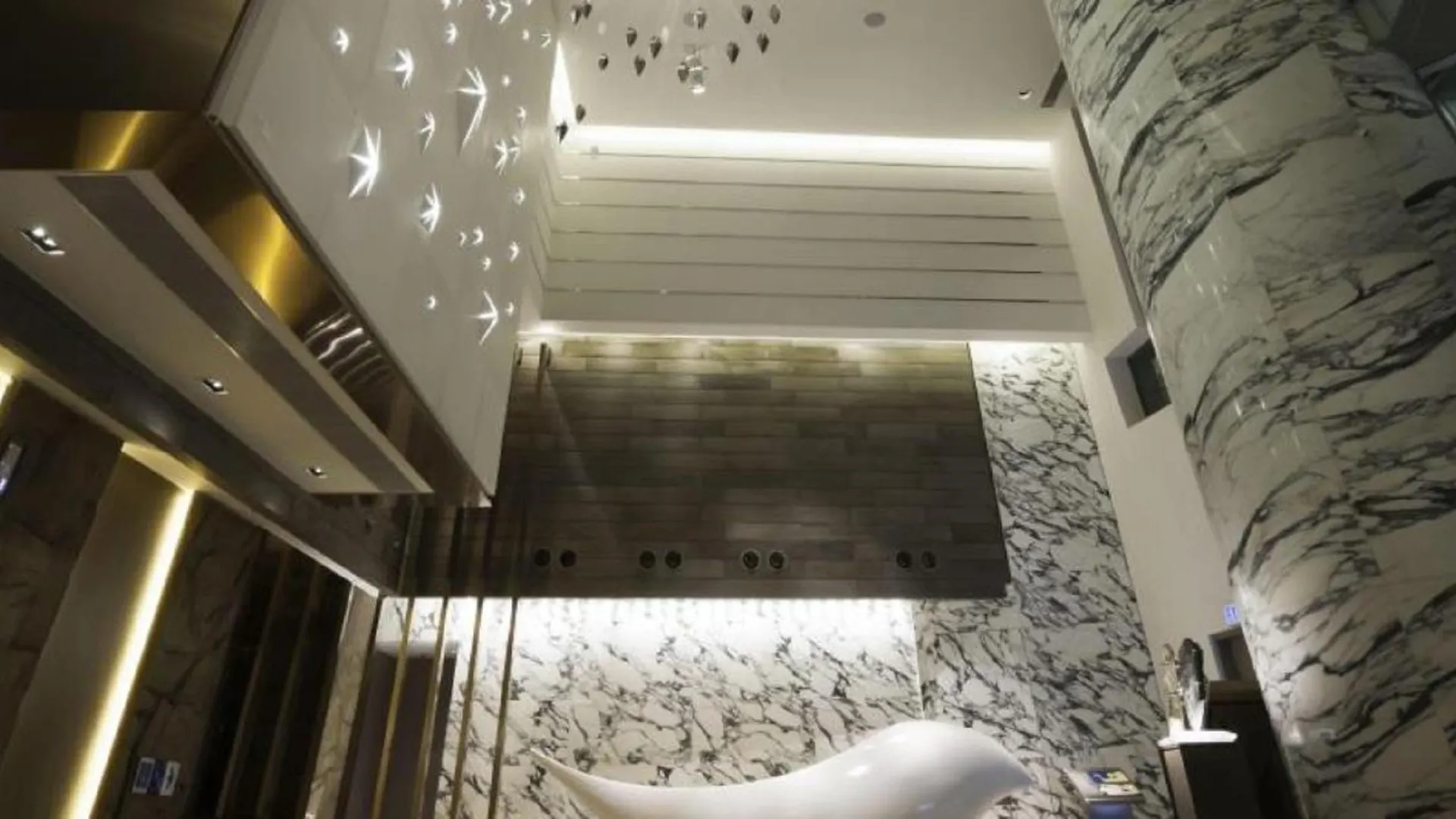 Nina Hotel Kowloon East Hong Kong 4*,  China